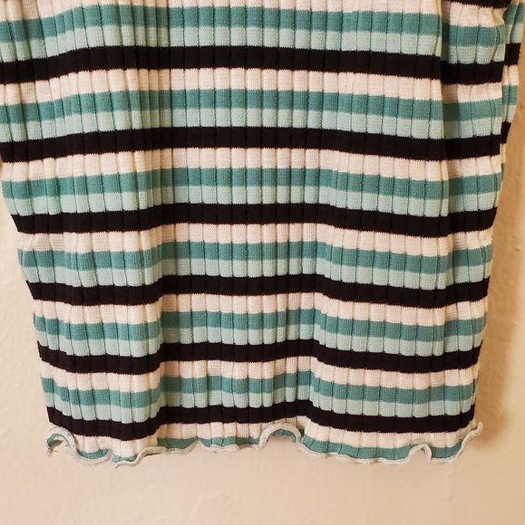 🦋 SALE! STRIPED MUDD SHIRT🦋 - Picture 4 of 4